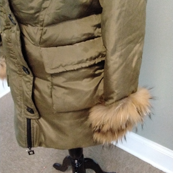 Women's Fox Fur-Trimmed Puffer Coat - Olive - Picture 3 of 15